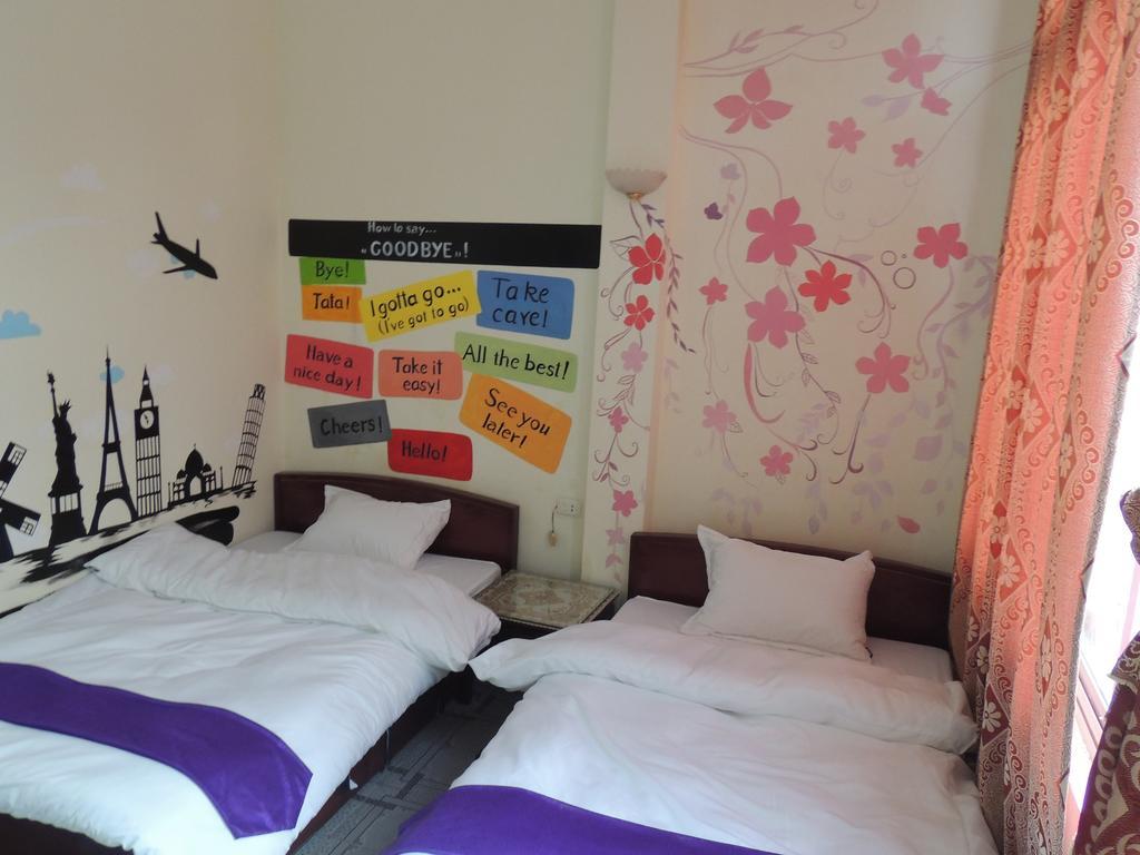 Halong Happy Hostel (Adults Only) Ha Long Exterior photo