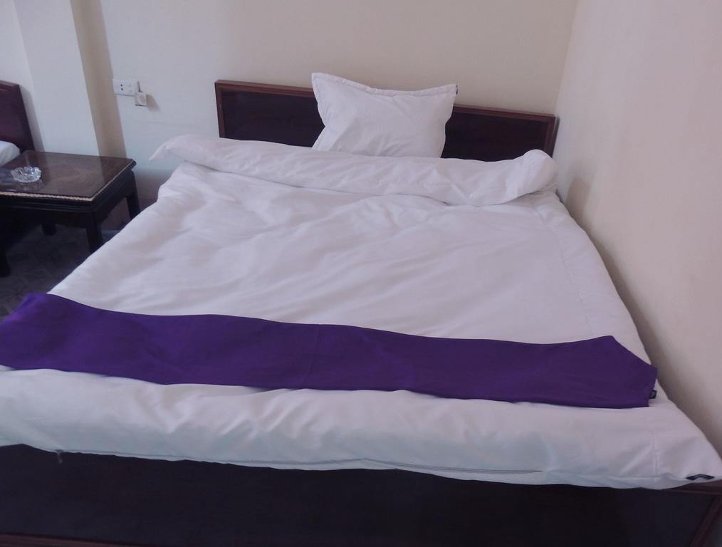 Halong Happy Hostel (Adults Only) Ha Long Exterior photo